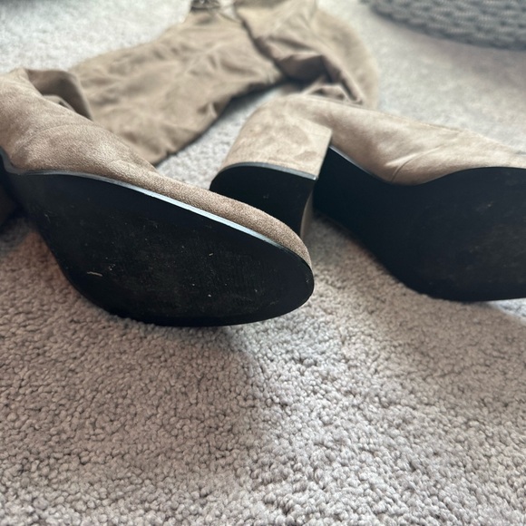 Women’s Size 10 Beige Tan Suede Thigh High Boots - Picture 2 of 8